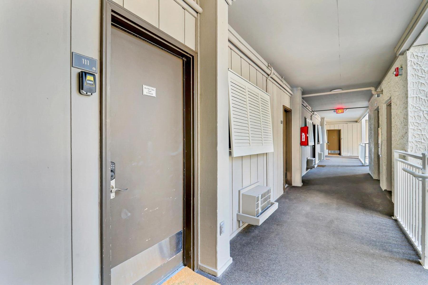 Ocean Dunes Villas #111, Beach Condo In Coligny Beach, 43 S Forest Beach Dr, Hilton Head Sc, Oceanfront Condo, Heated Pool, By Vacation Rental Hhi Hilton Head Island Εξωτερικό φωτογραφία